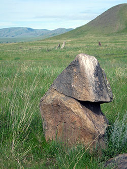 liesbet promoting Khakas Chiri